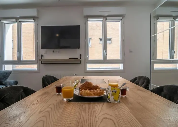 Appartement F2 Hypercentre - Proche Gare - Wifi Gratuite *